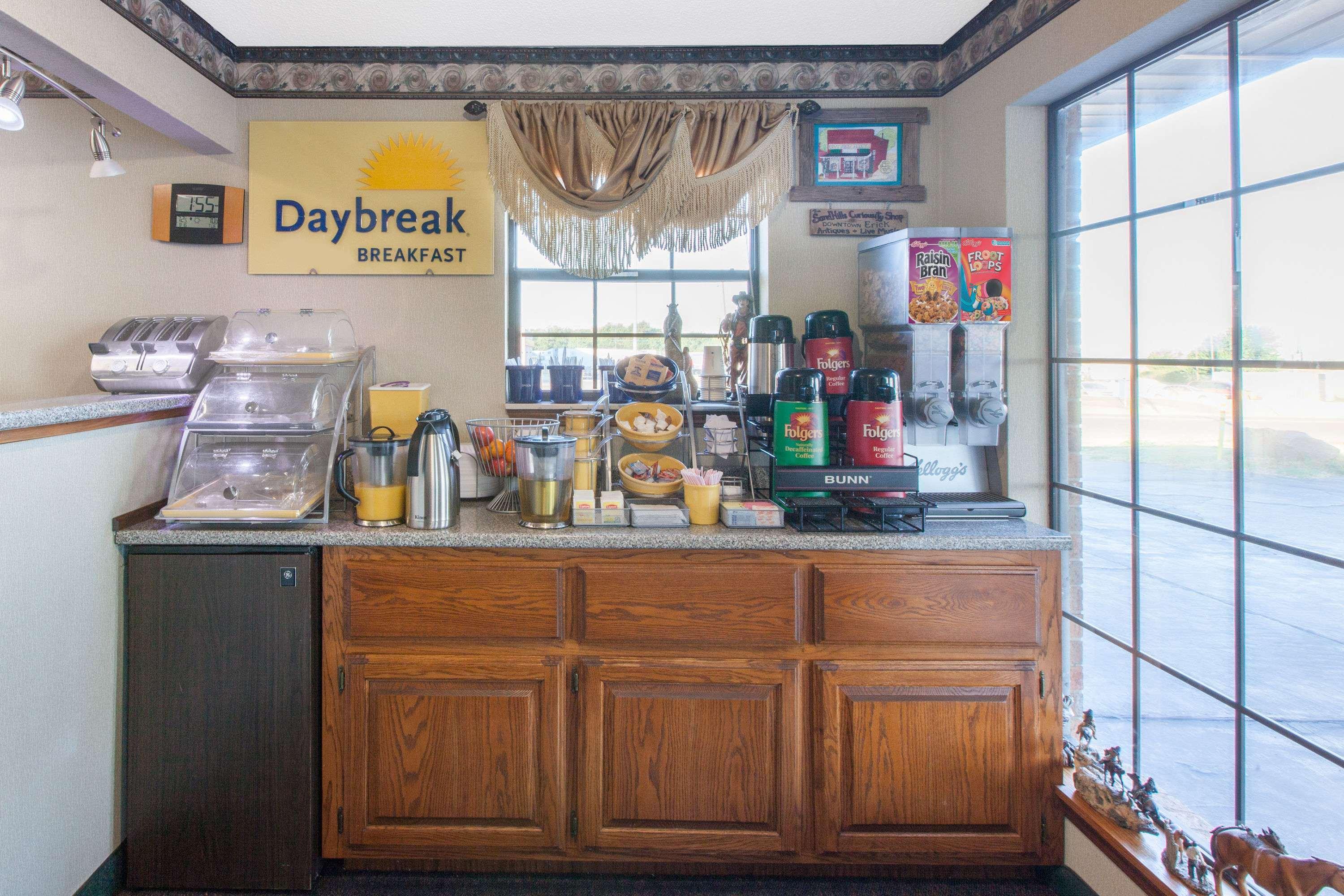 Days Inn By Wyndham Erick Luaran gambar