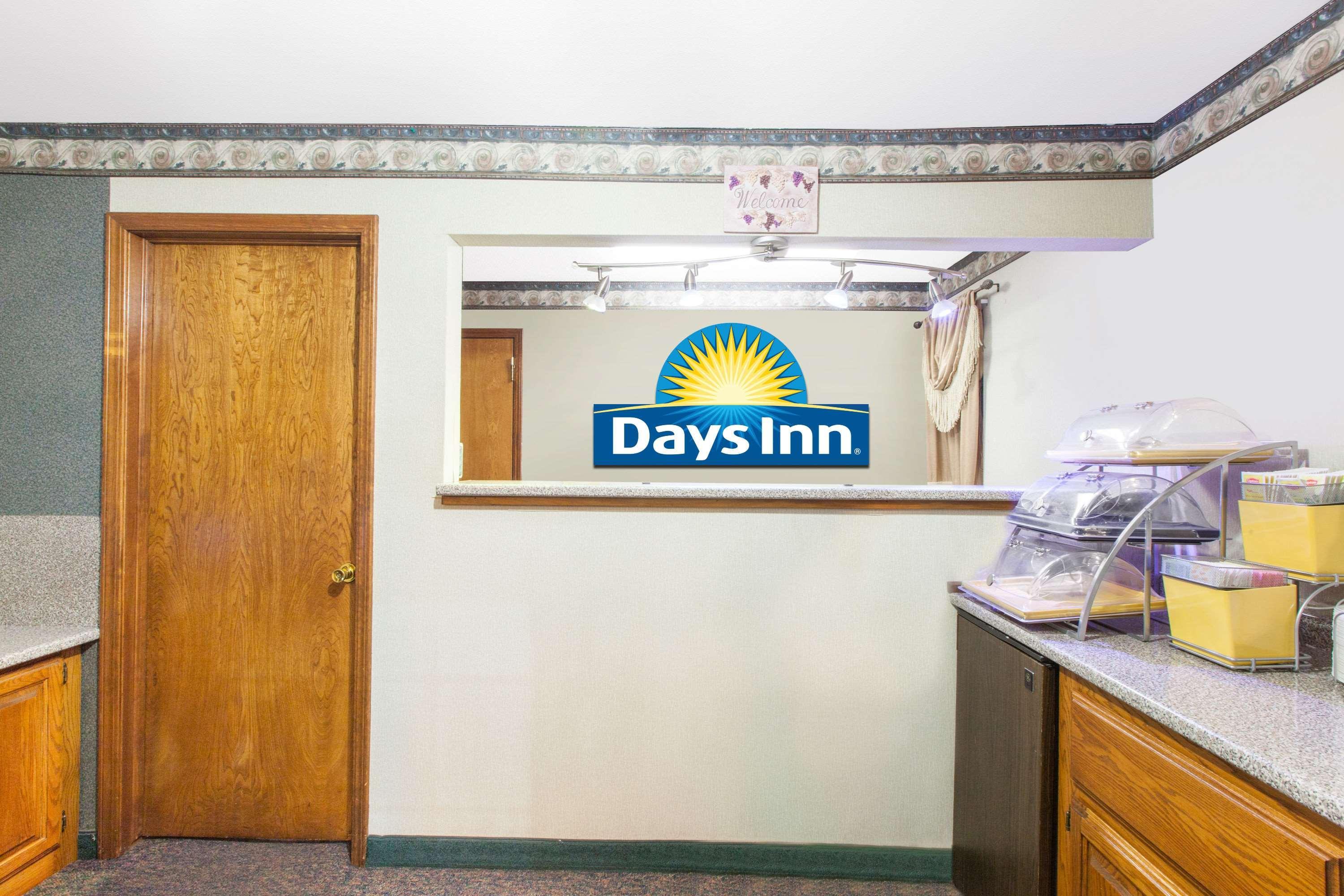 Days Inn By Wyndham Erick Luaran gambar